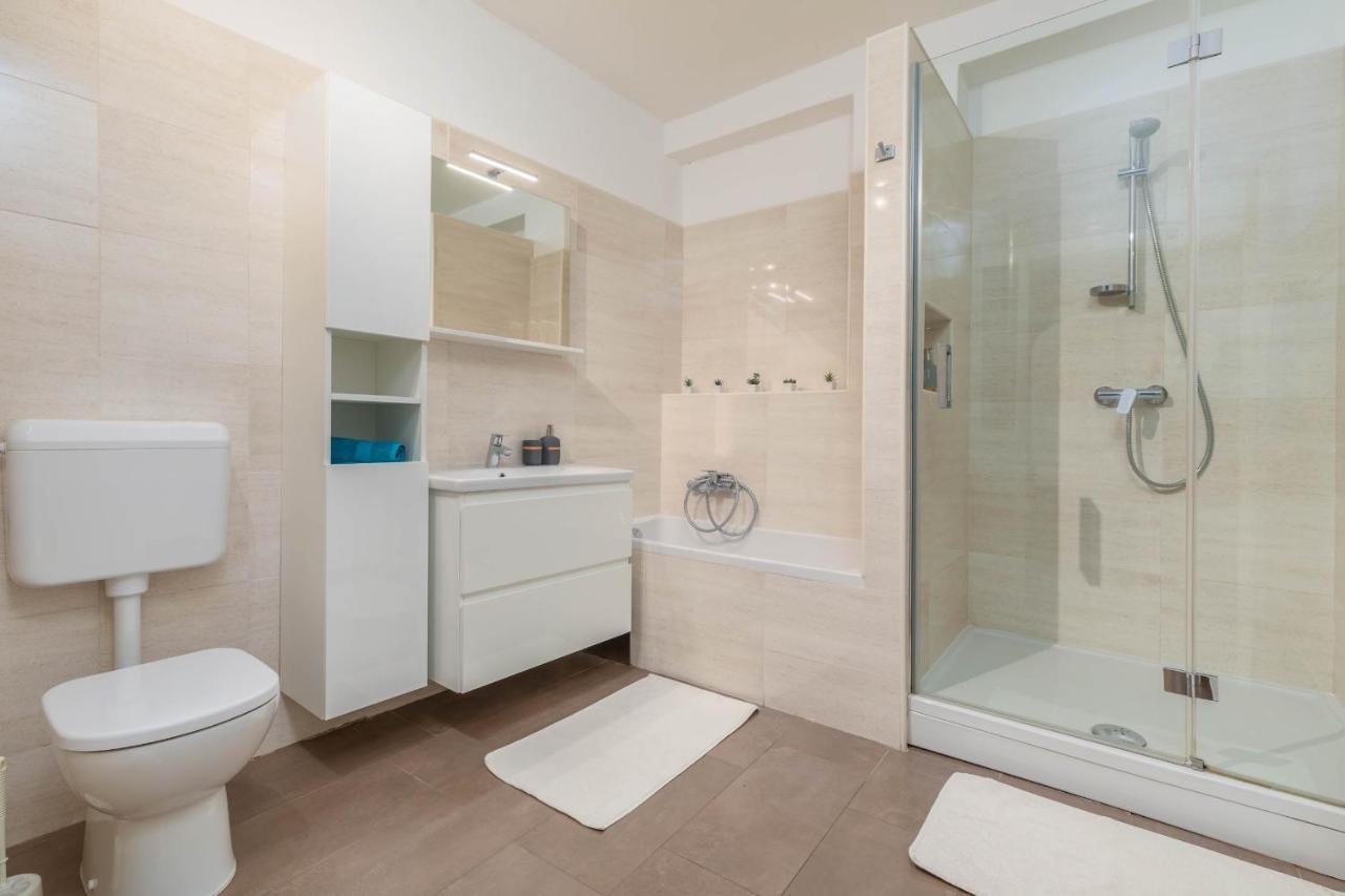 بولا Apartment Melanie المظهر الخارجي الصورة