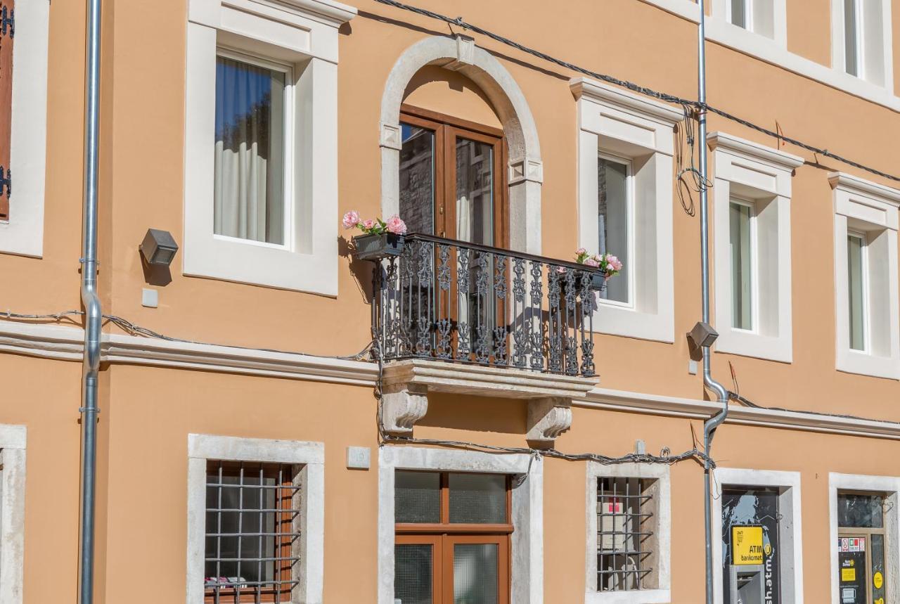 بولا Apartment Melanie المظهر الخارجي الصورة